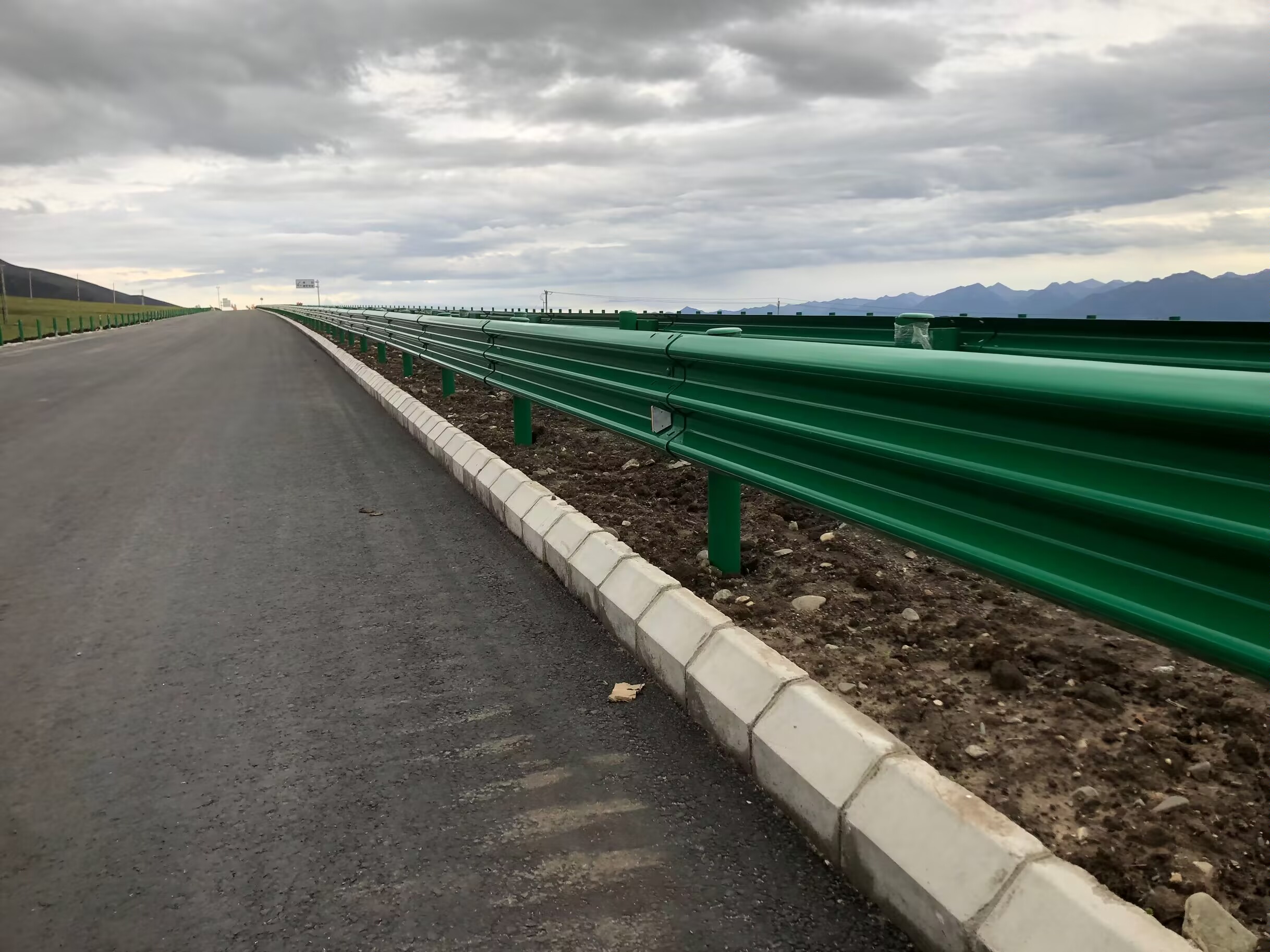 金阳县乡村公路波形护栏高速公路波形护栏 - 推荐